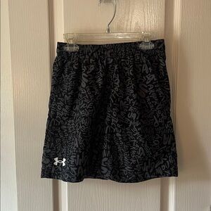 Under Armour Black and Gray Patterned Shorts